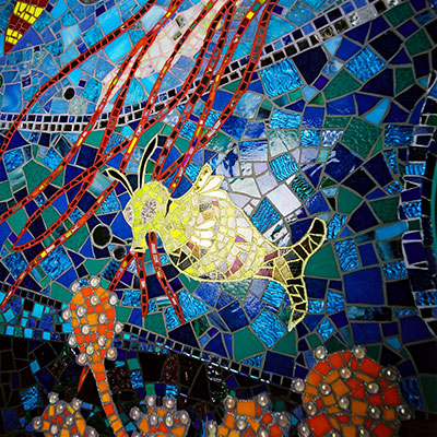 Gaudi-Yellow-Submarine-trencadis src=