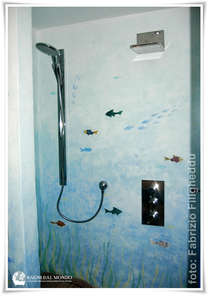 colore e allegria nel bagno dei bambini - resine colorate e personalizzate src=