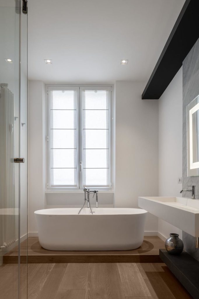 ristrutturare 2 bagni adiacenti - Roma, 2018 arch Patrizia Burato